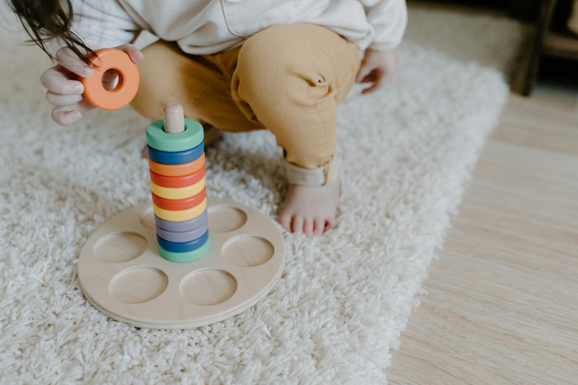 Drewniane zabawki montessori